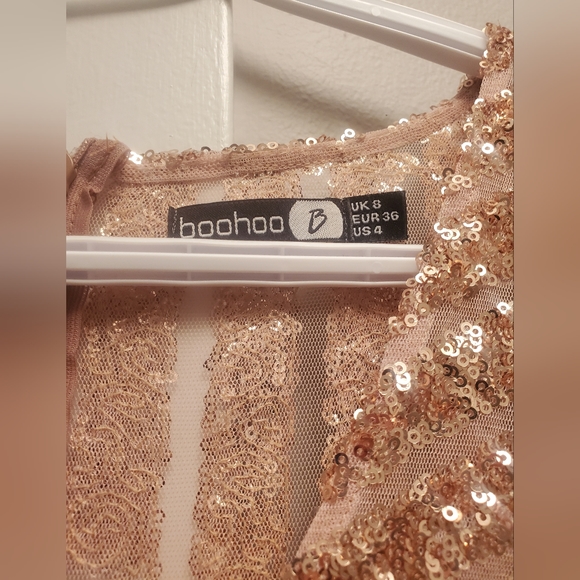 BooHoo maxi dress, gold sequin size US 4 - Picture 2 of 2